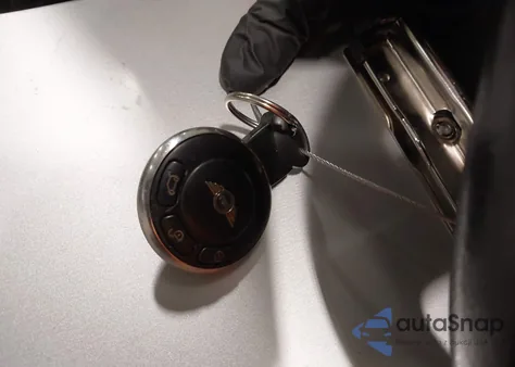 2014 Mini Clubman Cooper from USA, damaged, VIN WMWZF3C59ET492531